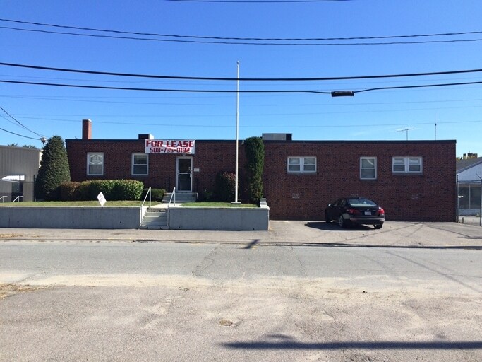 24 Rockdale St, Worcester, MA 01606