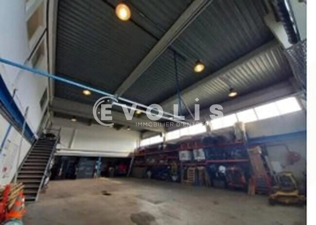Location Bureaux 209 m² à 1 398 m²