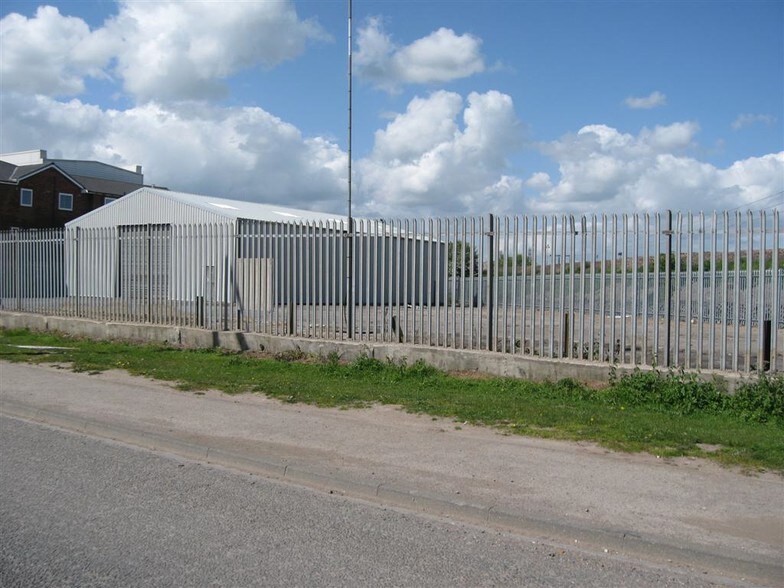 Thorn Ln, Doncaster for sale - Primary Photo - Image 1 of 1