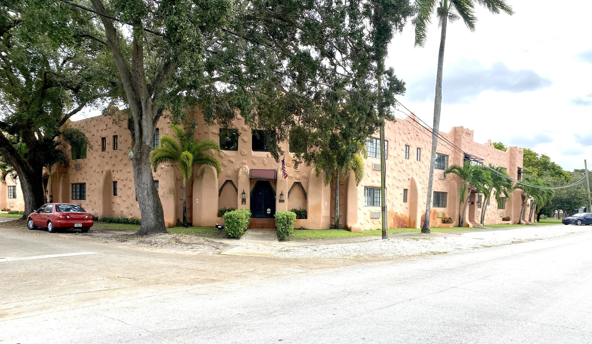 200 Azure Way, Miami Springs, FL for sale Building Photo- Image 1 of 40