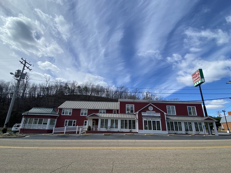 74 Rowe Rd, Staunton, VA for sale - Primary Photo - Image 1 of 16