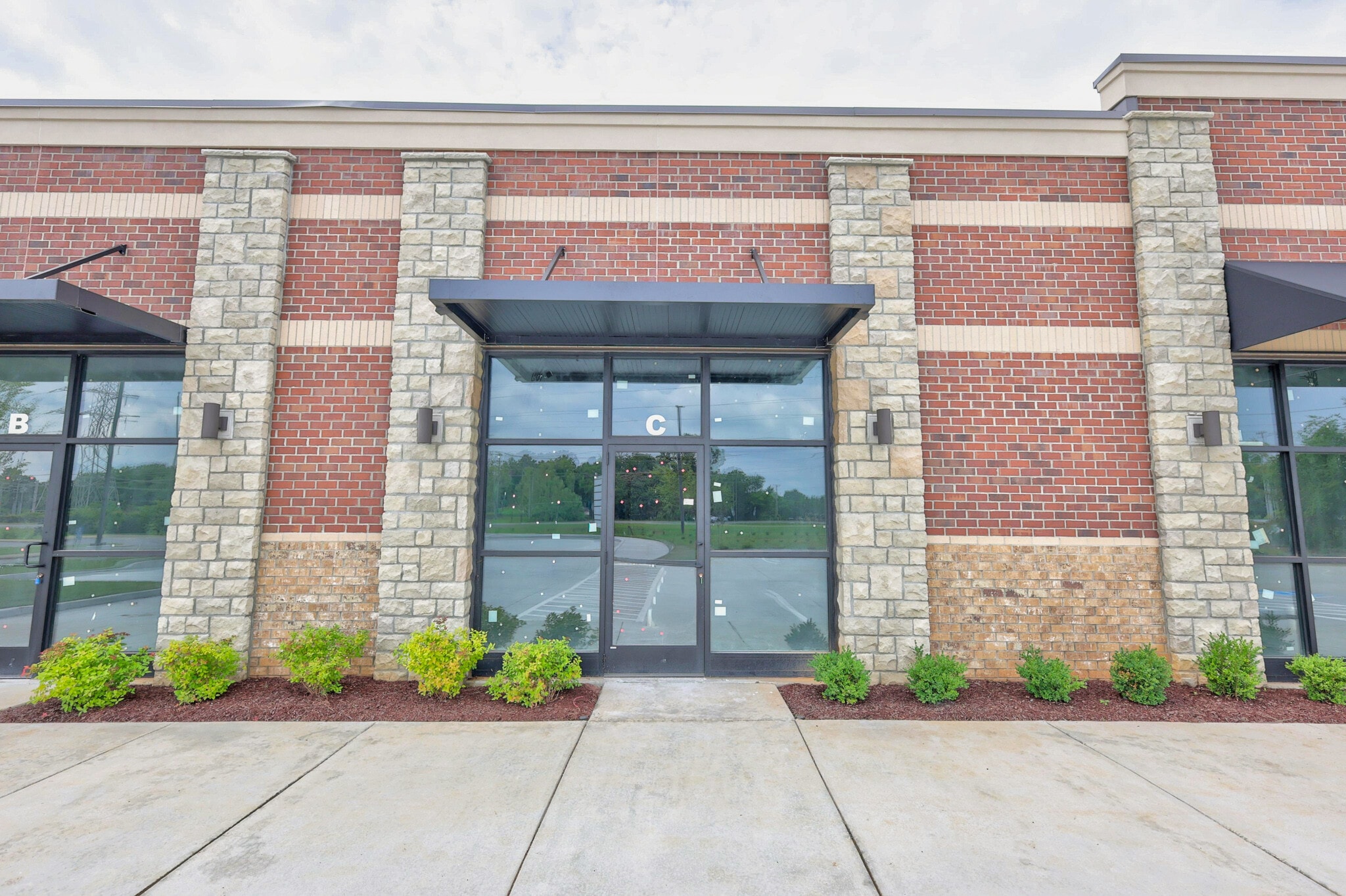 2216 Dr Martin Luther King Blvd, Murfreesboro, TN for lease Building Photo- Image 1 of 3