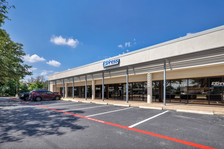 2000 N Mays St, Round Rock, TX for lease - Building Photo - Image 3 of 23