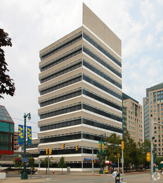 10-12 Fountain Plaza, Buffalo, NY for lease - Building Photo - Image 1 of 10