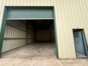 201 Kapaa Quarry Rd, Kailua, HI for lease Interior Photo- Image 1 of 3