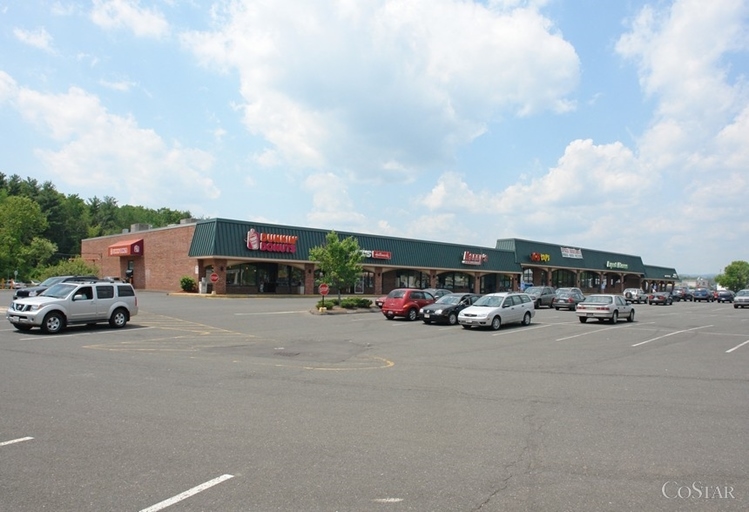 589 E Main St, Westfield, MA for lease - Building Photo - Image 1 of 1