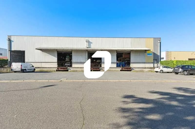 Flex in SAINT-OUEN-L'AUMONE for sale - Building Photo - Image 1 of 14