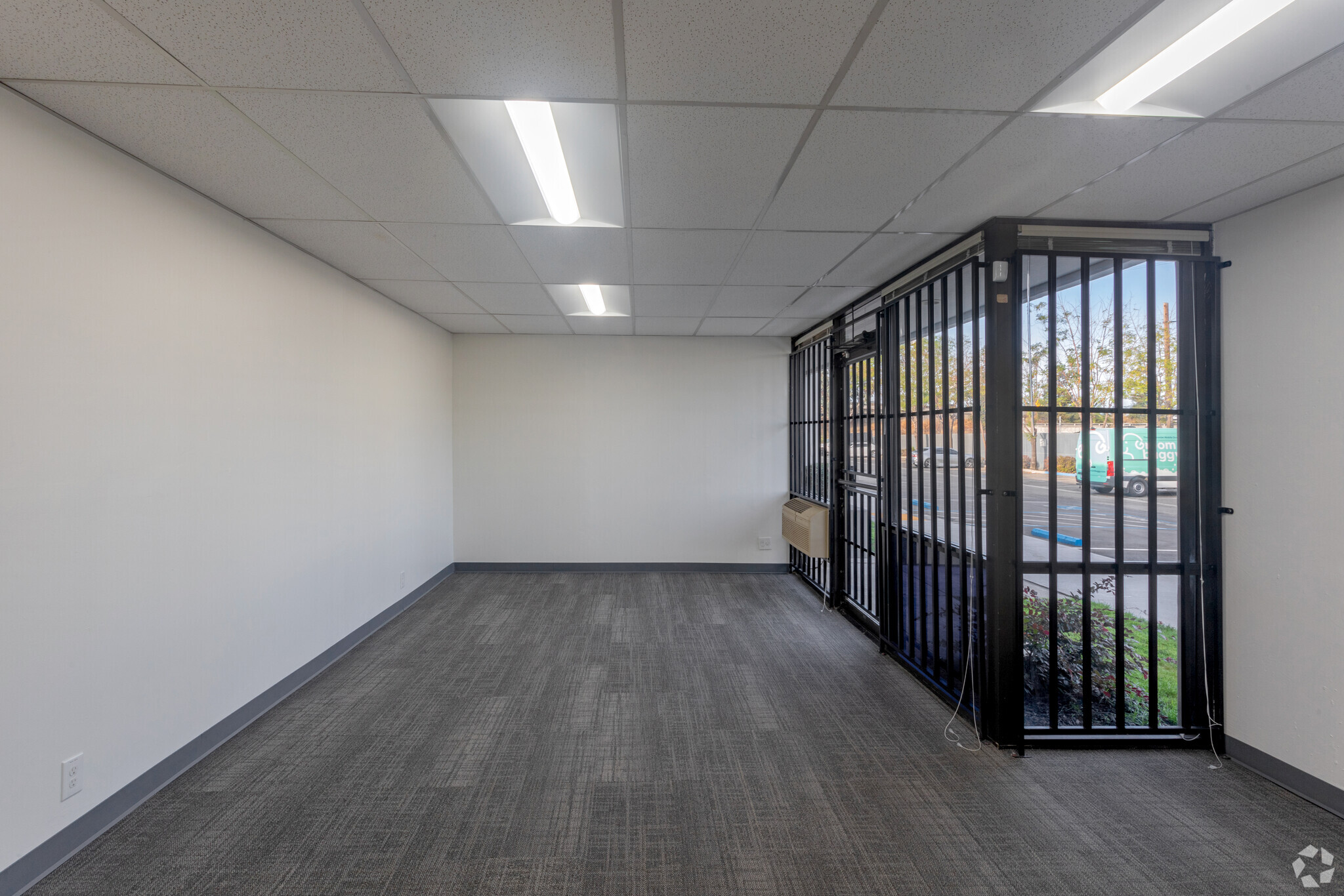 30139 Industrial Pky SW, Hayward, CA for lease Interior Photo- Image 1 of 8