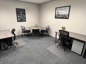 600 Boulevard S, Huntsville, AL for lease Interior Photo- Image 1 of 5