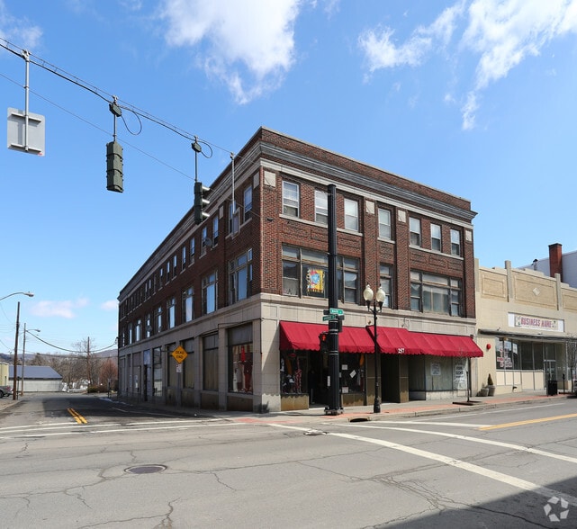 257 Main St, Johnson City, NY for sale - Building Photo - Image 1 of 6