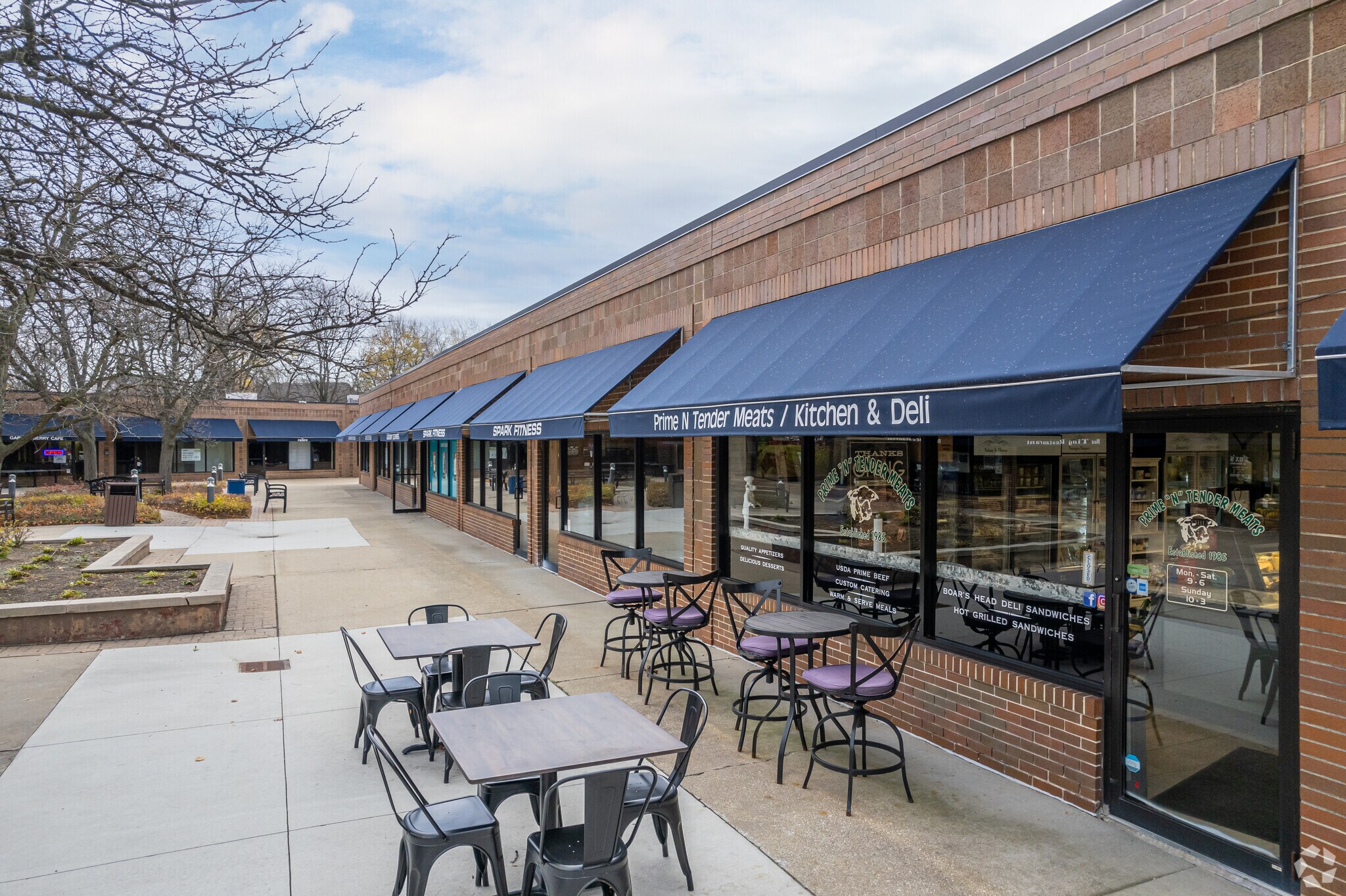 777 N York Rd, Hinsdale, IL 60521 Gateway Square Shopping Center