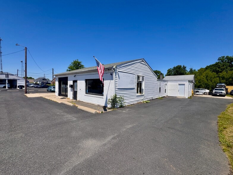 4611 Ewell Rd, Fredericksburg, VA for sale - Building Photo - Image 3 of 27