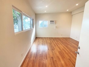 1339-1345 Wilcox Ave, Los Angeles, CA for lease Building Photo- Image 2 of 14