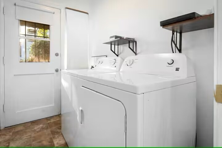 604 Venezia Ave, Venice, CA for sale - Building Photo - Image 2 of 17