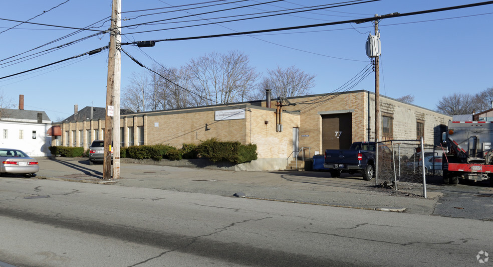 77 Felton St, Waltham, MA for lease - Building Photo - Image 2 of 3