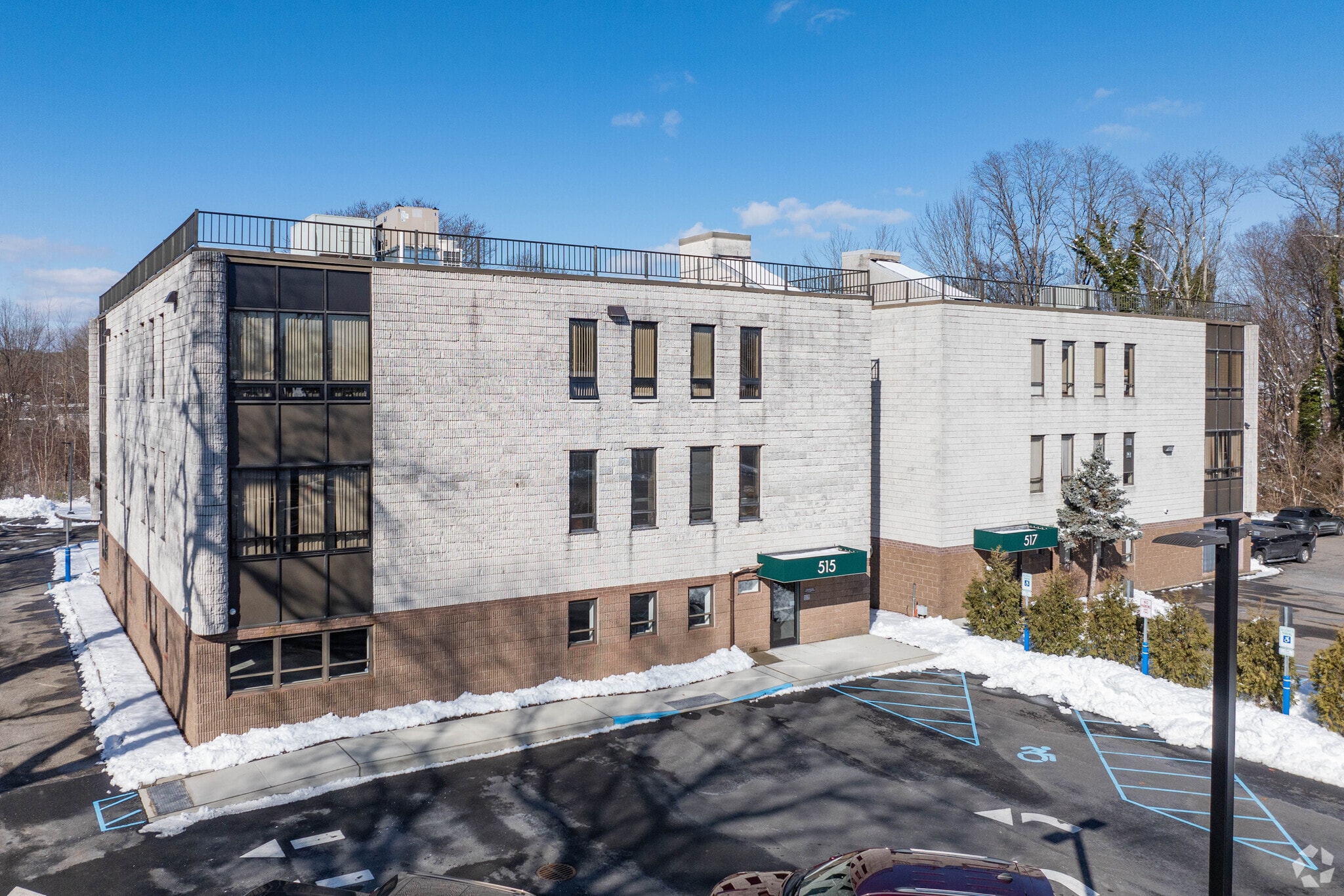 515 Route 111, Hauppauge, NY for lease Primary Photo- Image 1 of 11