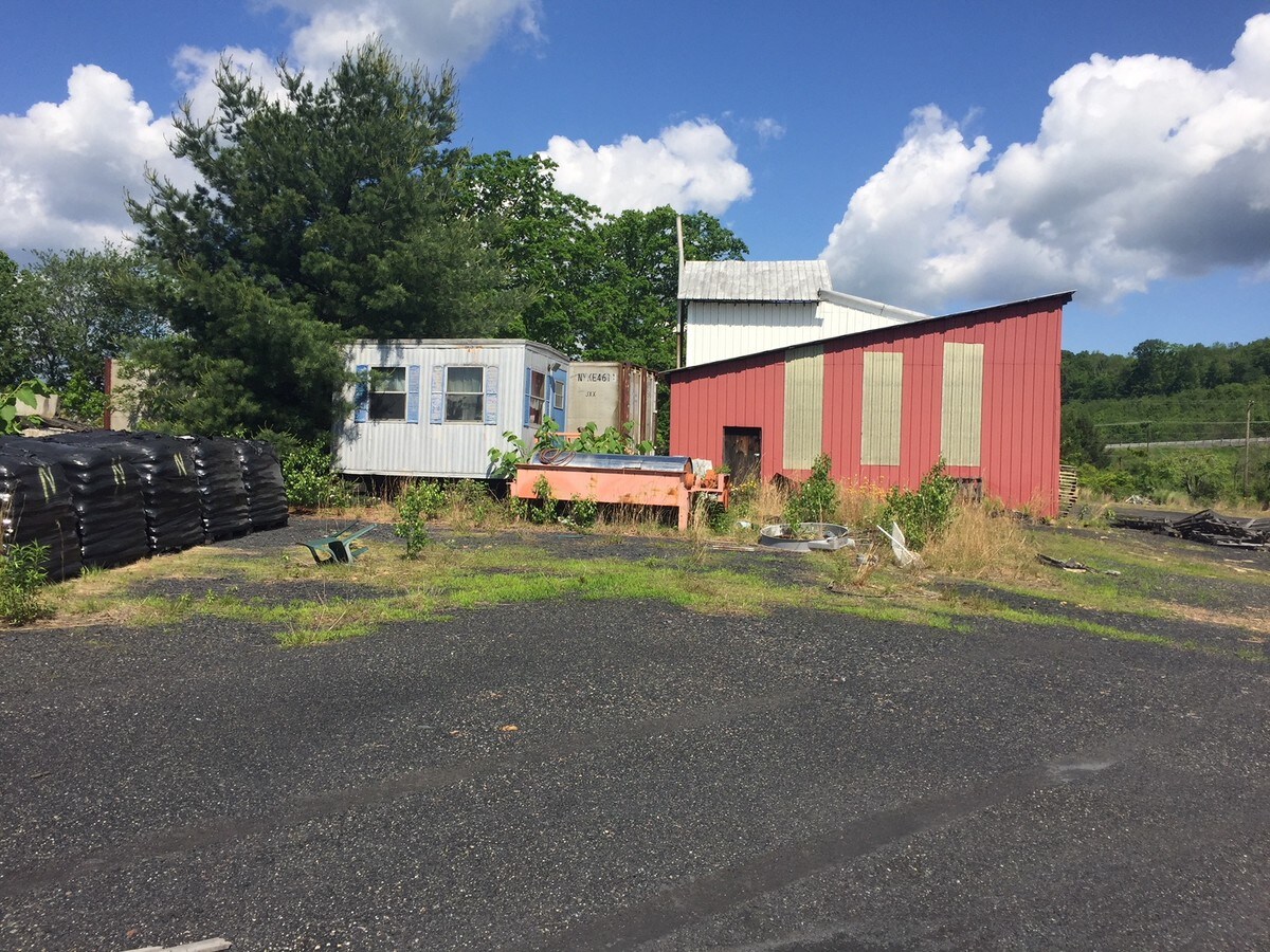 40 Dutchtown Rd, Ashland, PA 17921