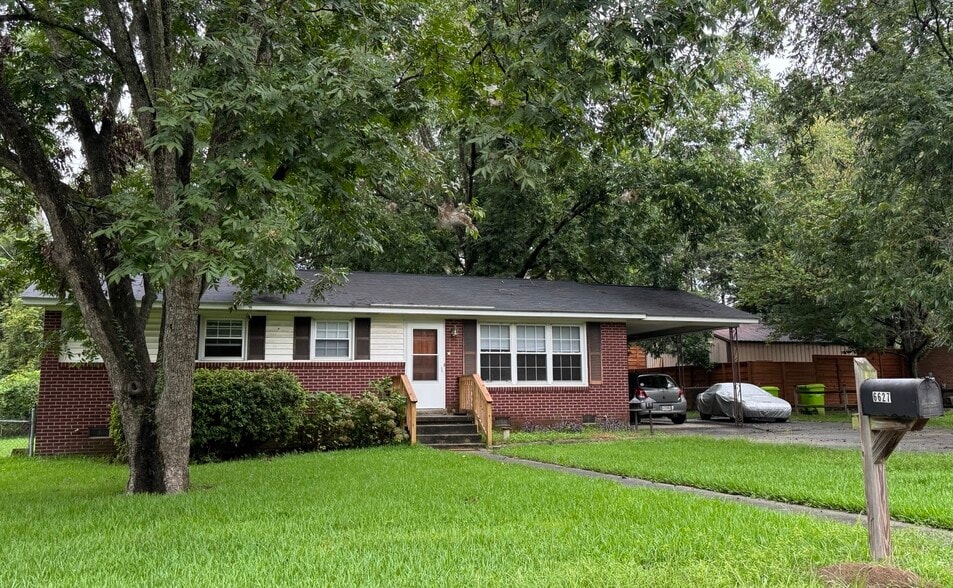 Columbia Single Family Home Portfolio portfolio of 3 properties for sale on LoopNet.com - Building Photo - Image 2 of 3