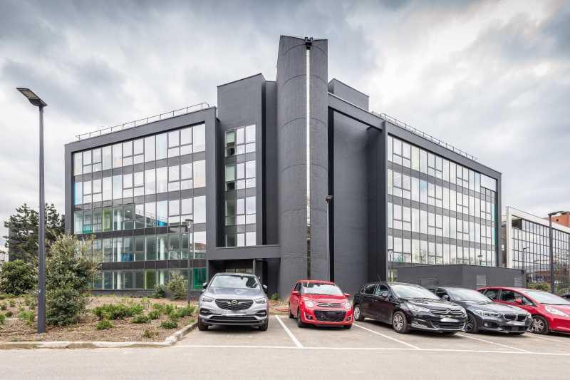 1 Rue Du Petit-Clamart, Vélizy-Villacoublay for lease Building Photo- Image 1 of 20