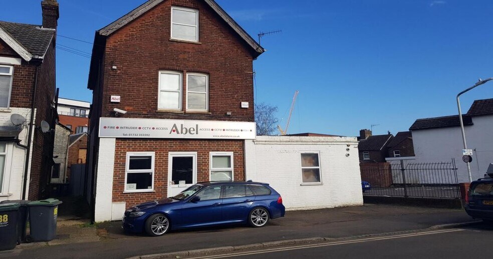 84 Barden Rd, Tonbridge, TN9 1UB