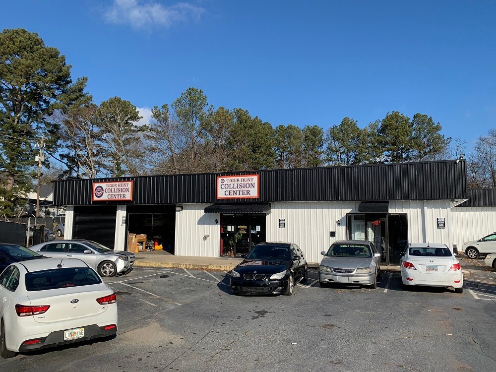 1701 Spring St SE, Smyrna, GA for sale Building Photo- Image 1 of 1