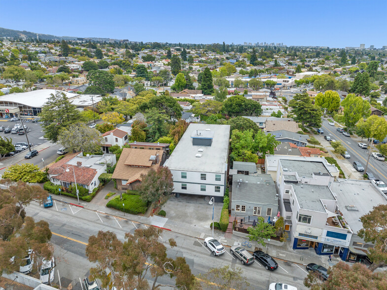 1494 Solano Ave, Albany, CA for sale - Building Photo - Image 2 of 27