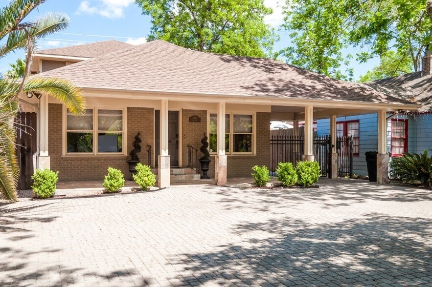 1040 Heights Blvd, Houston, TX 77008