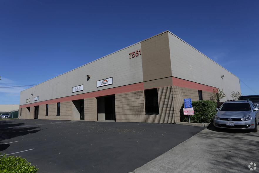 7551 14th Ave, Sacramento, CA for lease - Primary Photo - Image 1 of 6