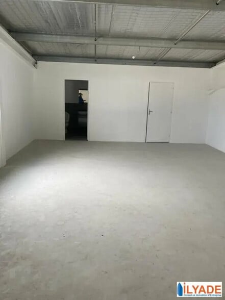 Gémenos, Gémenos for lease - Interior Photo - Image 2 of 2