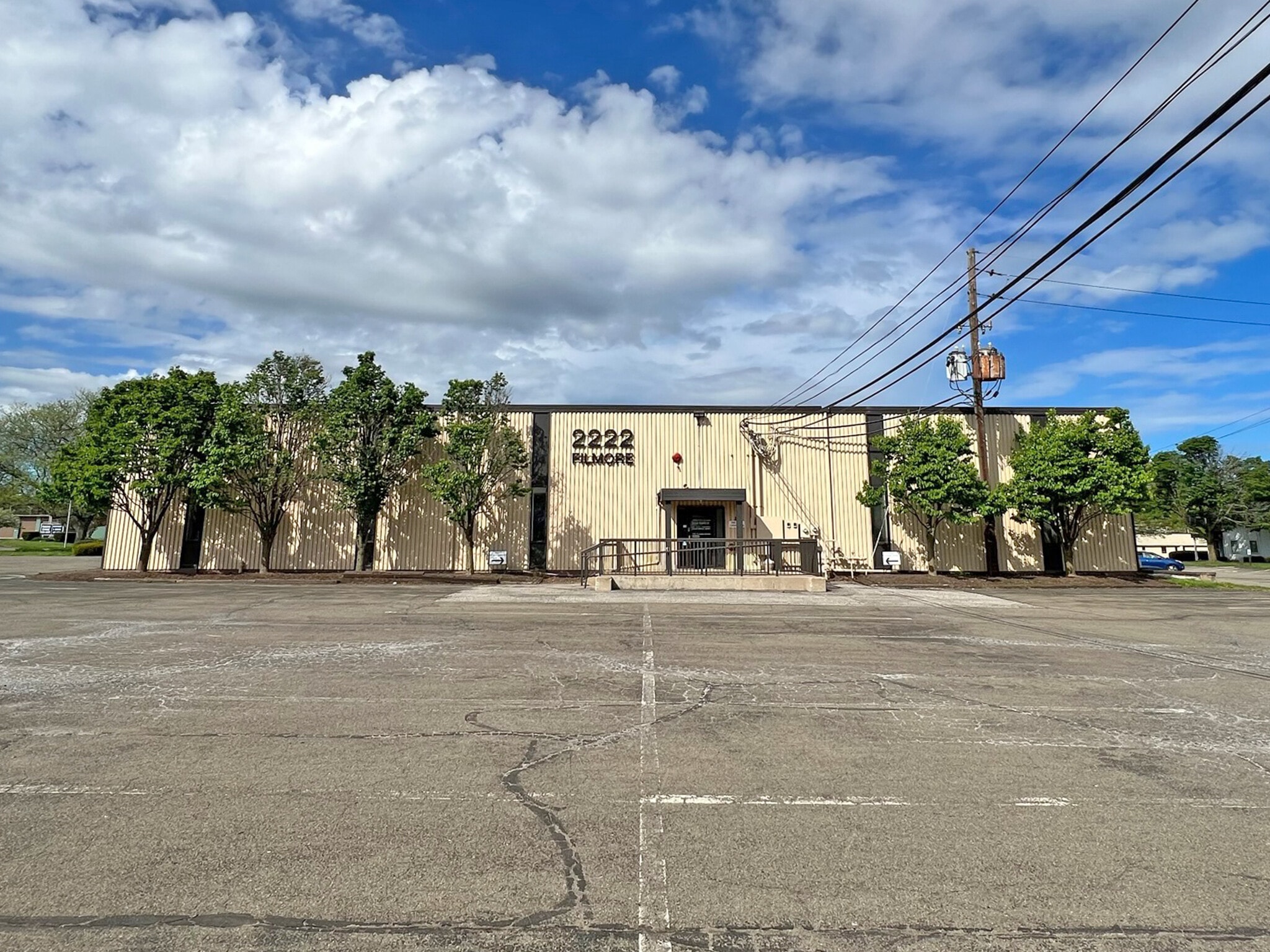 2820 W 23rd St, Erie, PA for lease Interior Photo- Image 1 of 11