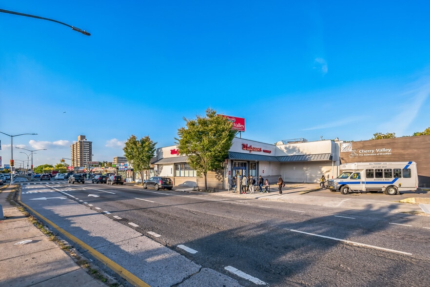 1111-1115 Pennsylvania Ave, Brooklyn, NY for lease - Building Photo - Image 2 of 23