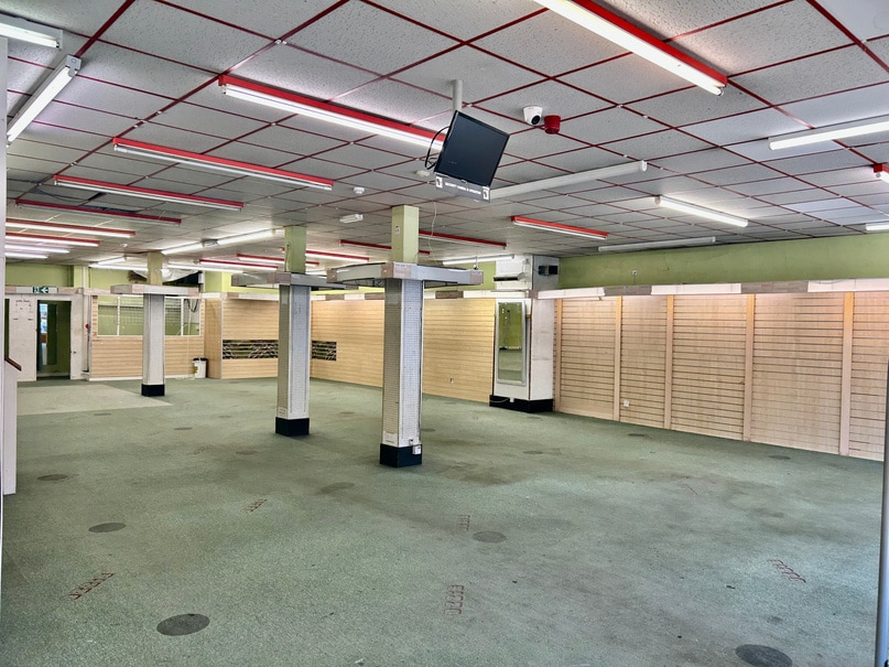 15-17 Market St, Eastleigh for lease Interior Photo- Image 1 of 2