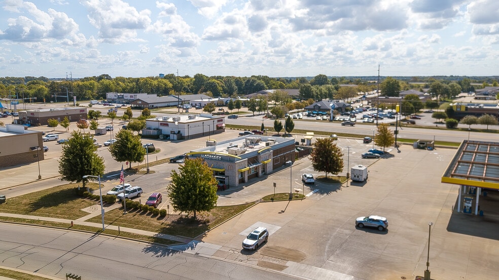 4300 Wabash Ave, Springfield, IL for sale - Building Photo - Image 2 of 4