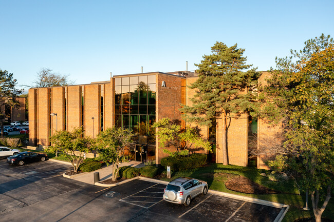 More details for 800 Roosevelt Rd, Glen Ellyn, IL - Office, Flex for Lease