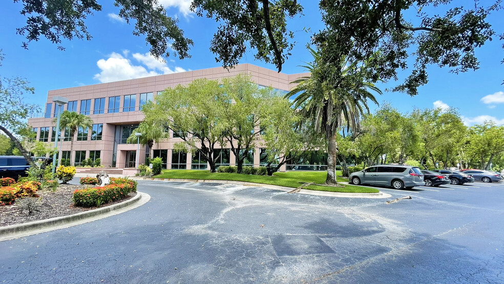 4210 Metro Pky, Fort Myers, FL for lease - Building Photo - Image 1 of 13