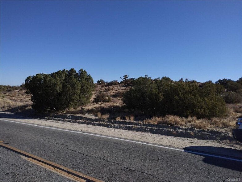 1 LONGVIEW, Juniper Hills, CA for sale - Building Photo - Image 2 of 21