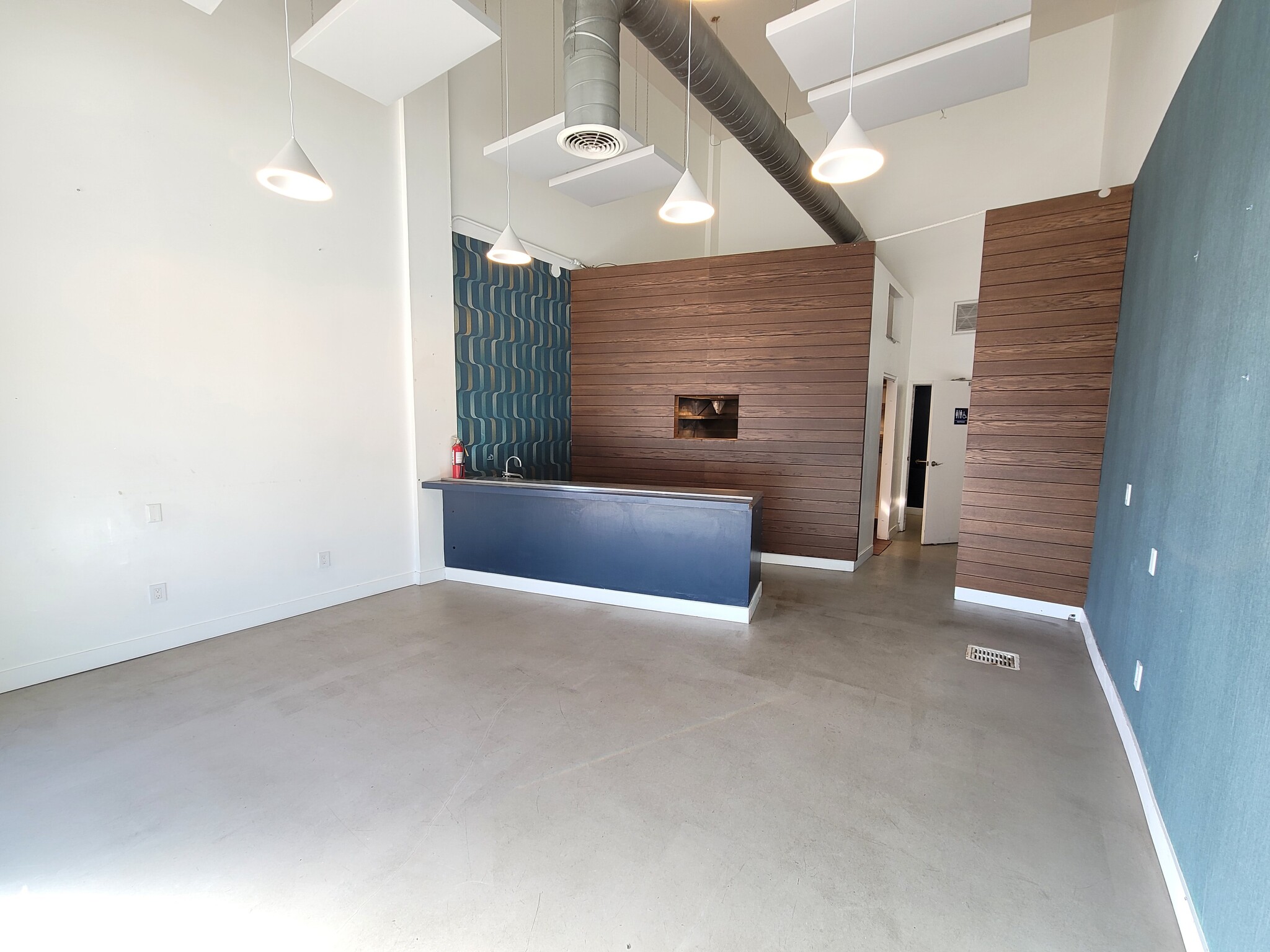 1301-1309 Montana Ave, Santa Monica, CA for lease Interior Photo- Image 1 of 7