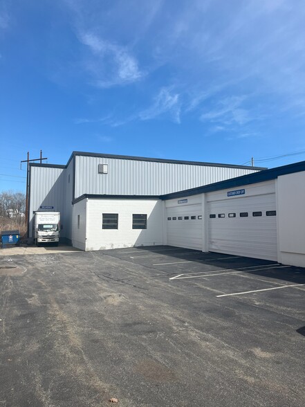 45 Middlesex Tpke, Burlington, MA for lease - Building Photo - Image 3 of 12