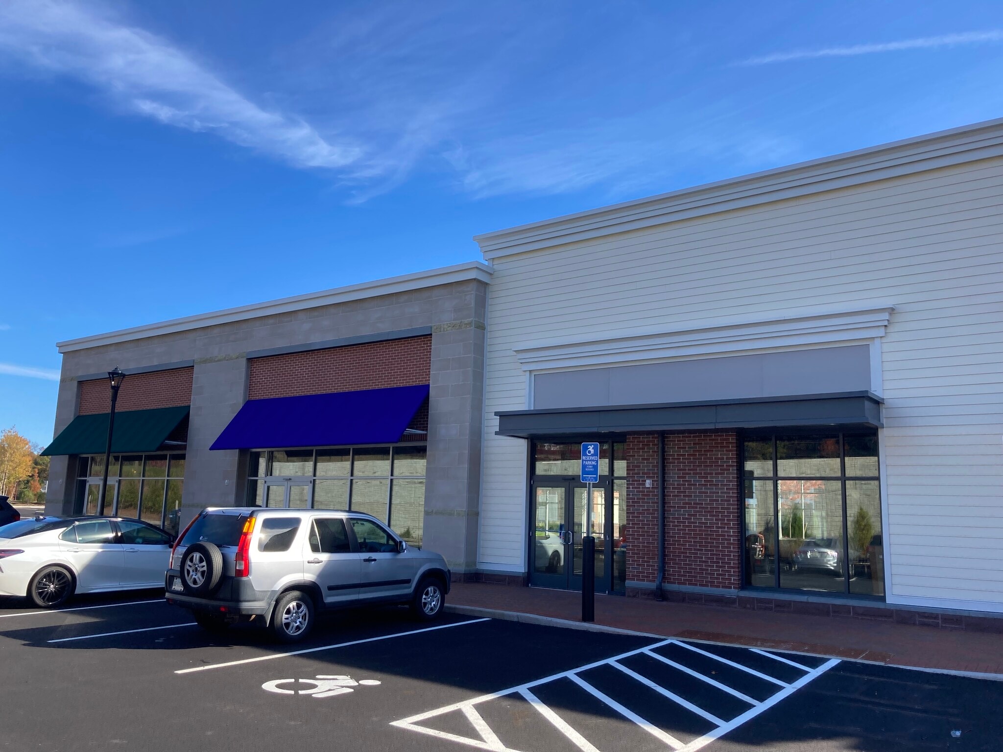 21 Ensign Dr, Avon, CT for lease Building Photo- Image 1 of 2