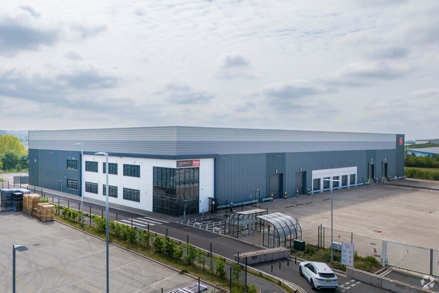 Gordon Banks Dr, Stoke On Trent for lease - Building Photo - Image 3 of 4