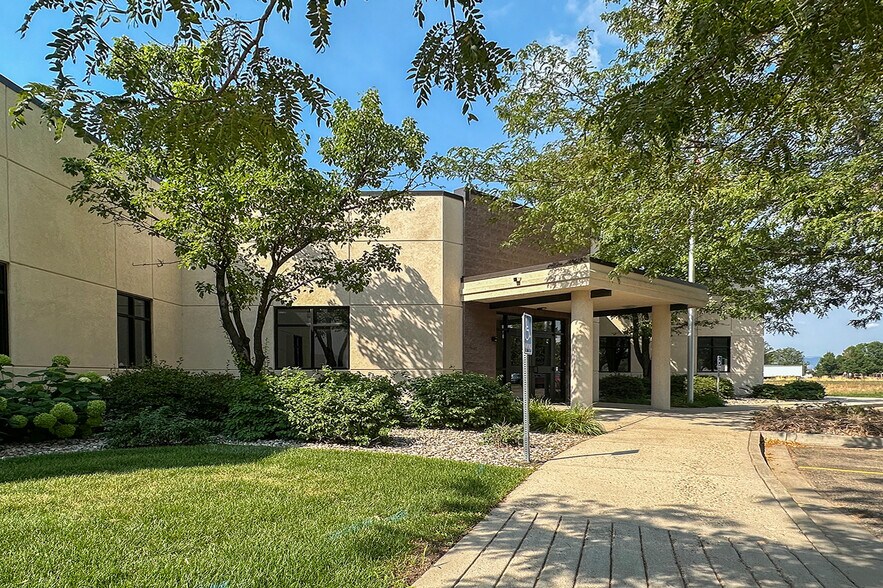 4557 Denrose Ct, Fort Collins, CO for sale - Building Photo - Image 3 of 13