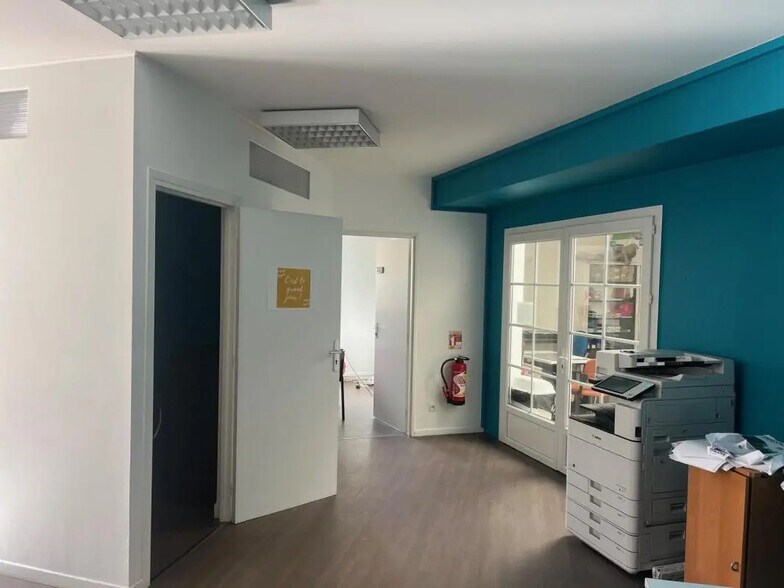 Office in Lille for sale - Interior Photo - Image 3 of 4