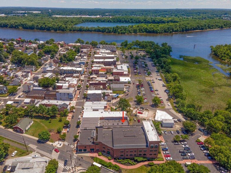 2 Canals End Rd, Bristol, PA for sale - Building Photo - Image 2 of 11