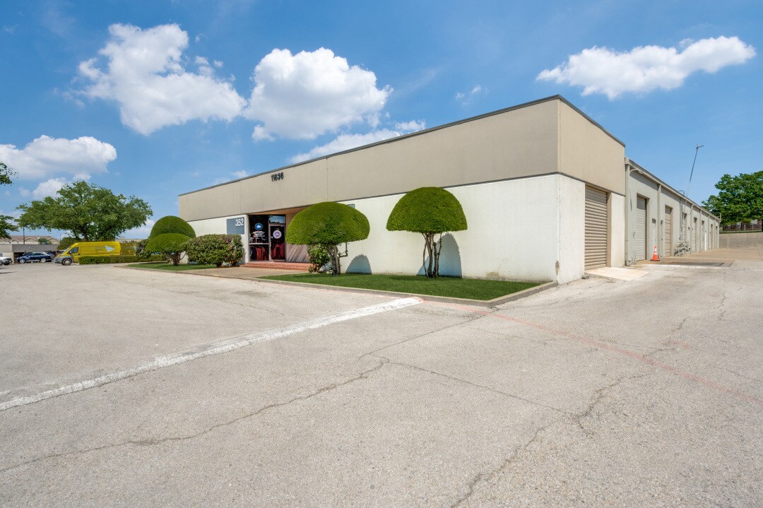 11836 Judd Ct, Dallas, TX for sale Primary Photo- Image 1 of 1