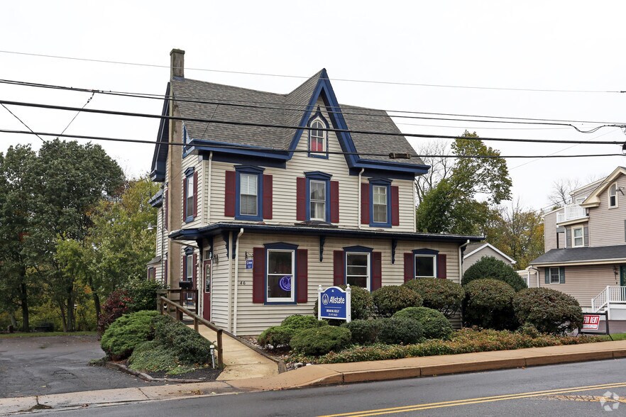 46 N Main St, Chalfont, PA 18914