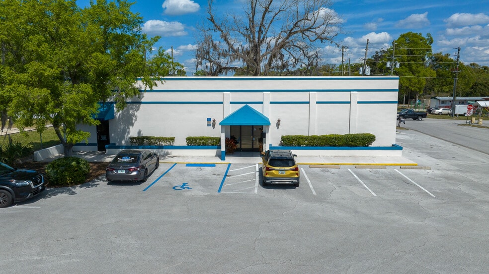 5925 SE Abshier Blvd, Belleview, FL for sale - Building Photo - Image 1 of 43