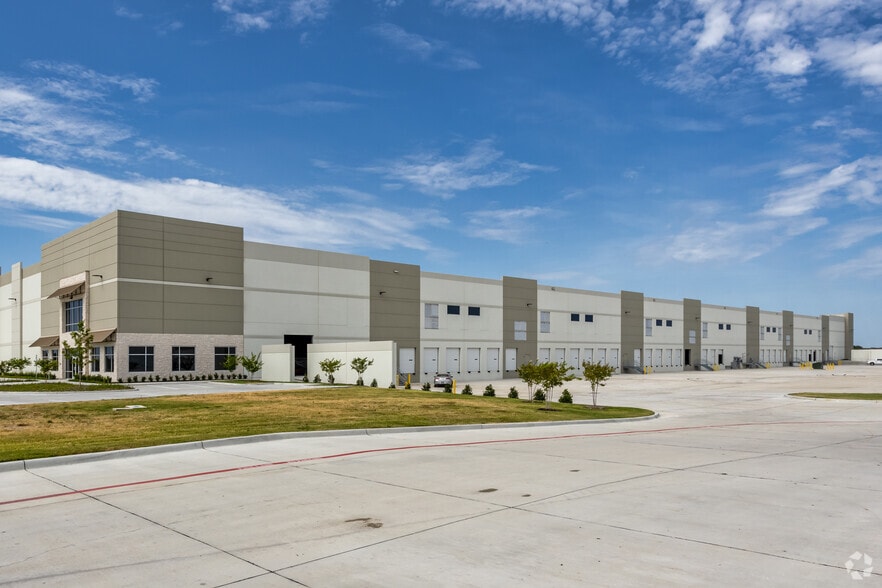 100 Planters Rd, Sunnyvale, TX for sale - Primary Photo - Image 1 of 1