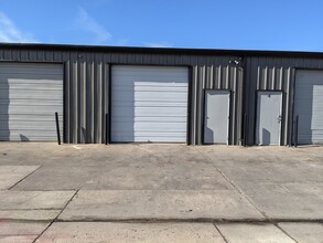 2453 Glenda Ln, Dallas, TX for lease Building Photo- Image 1 of 5