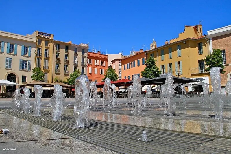Flex in Perpignan for sale Building Photo- Image 1 of 3