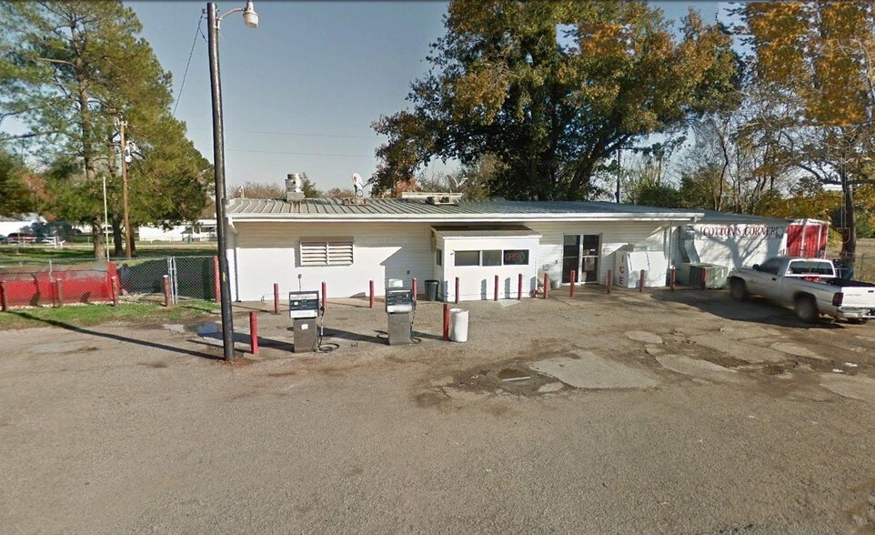 11451 County Road 4117, Frankston, TX 75763